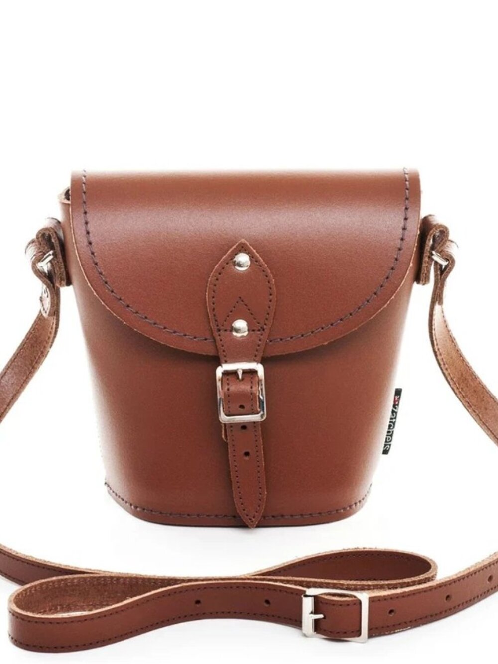 Zatchels handmade leather barrel bag.